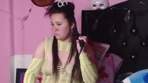 Snapshot of nikkirous_ chatting on January 31, 6:36 pm Nikkirous online show from January 31, 6:36 pm