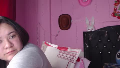 Snapshot of nikkirous_ chatting on February 2, 1:30 pm Nikkirous online show from February 2, 1:30 pm