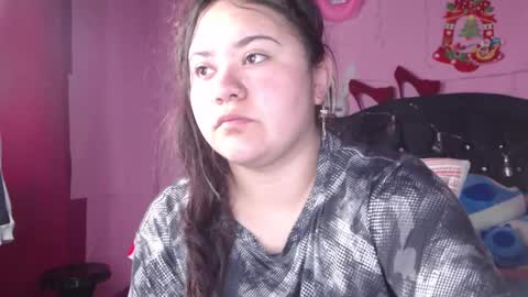 Snapshot of nikkirous_ chatting on February 13, 12:32 pm Nikkirous online show from February 13, 12:32 pm