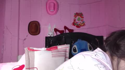 Snapshot of nikkirous_ chatting on February 14, 3:05 pm Nikkirous online show from February 14, 3:05 pm