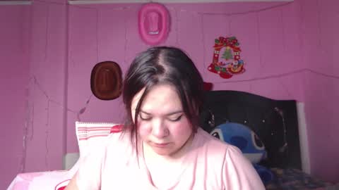 Snapshot of nikkirous_ chatting on February 15, 3:28 pm Nikkirous online show from February 15, 3:28 pm