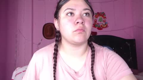 Snapshot of nikkirous_ chatting on March 4, 12:33 pm Nikkirous online show from March 4, 12:33 pm