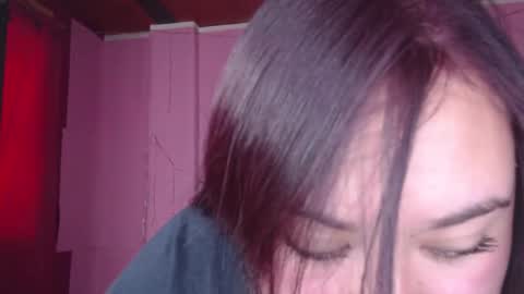 Snapshot of nikkirous_ chatting on March 10, 7:07 pm Nikkirous online show from March 10, 7:07 pm