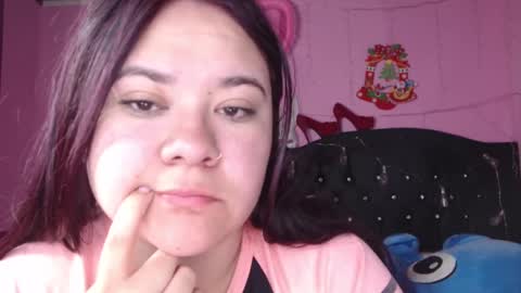 Snapshot of nikkirous_ chatting on March 12, 12:36 pm Nikkirous online show from March 12, 12:36 pm