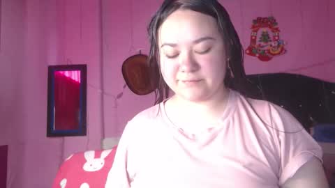 Snapshot of nikkirous_ chatting on October 12, 1:43 pm Nikkirous online show from October 12, 1:43 pm