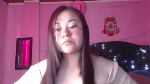 Snapshot of nikkirous_ chatting on November 15, 2:57 pm Nikkirous online show from November 15, 2:57 pm