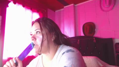 Snapshot of nikkirous_ chatting on June 4, 5:08 pm Nikkirous online show from June 4, 5:08 pm