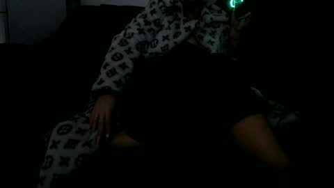 Niquita Sparkles online show from December 22, 6:26 pm