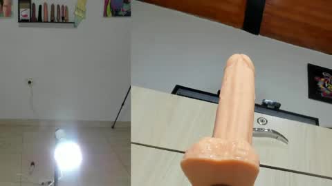 nikky__rosse online show from May 7, 11:04 am