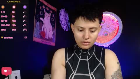 Nikky online show from November 15, 2:02 pm