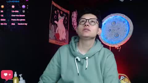 Snapshot of nikky_tomboy444 chatting on June 10, 1:54 pm Nikky online show from June 10, 1:54 pm