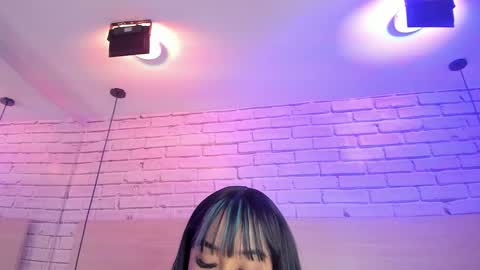 Snapshot of nikkydean chatting on October 25, 3:36 am Nikky Dean online show from October 25, 3:36 am