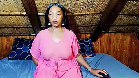 nikkyjigglesx online show from March 11, 11:44 pm