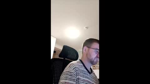 Snapshot of niklatus3987 chatting on April 21, 7:06 pm niklatus3987 online show from April 21, 7:06 pm