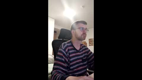 Snapshot of niklatus3987 chatting on May 12, 7:00 pm niklatus3987 online show from May 12, 7:00 pm
