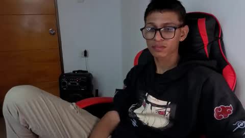 niklaus_wolf online show from March 2, 2:03 am