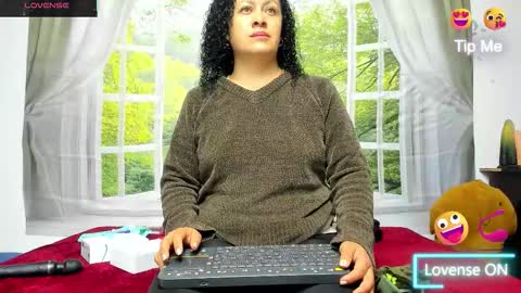 Snapshot of nikol32__ chatting on October 13, 11:43 am dayan online show from October 13, 11:43 am