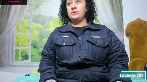 Snapshot of nikol32__ chatting on June 23, 10:46 am dayan online show from June 23, 10:46 am