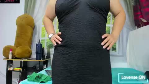 Snapshot of nikol32__ chatting on July 17, 11:17 am dayan online show from July 17, 11:17 am