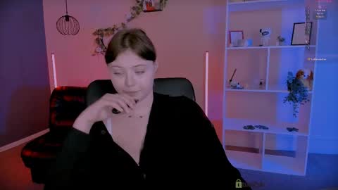Snapshot of nikol_kitt chatting on May 18, 7:20 pm Little Niko Help me reach my goals online show from May 18, 7:20 pm
