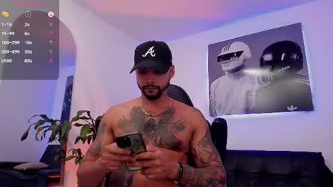 Snapshot of nikolahank1 chatting on August 6, 7:10 am Nikola Hank online show from August 6, 7:10 am