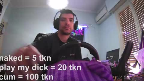 nikolasgames online show from May 10, 10:42 am