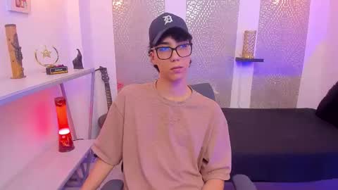    online show from September 28, 4:40 am