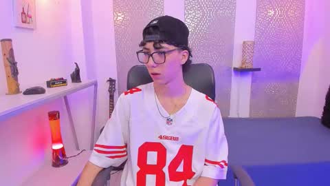    online show from October 5, 4:33 am