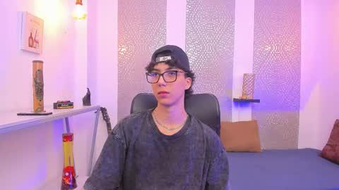    online show from October 14, 4:13 am