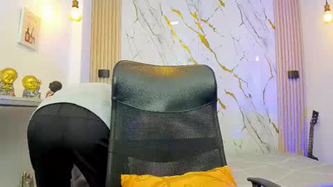    online show from February 9, 4:16 am