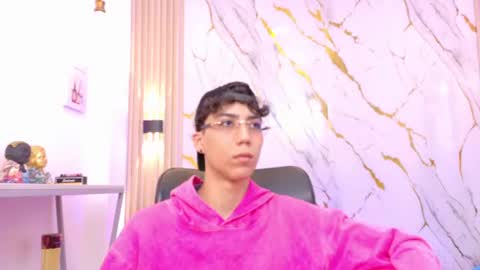    online show from June 21, 4:15 am