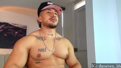 Niko online show from December 19, 1:51 pm