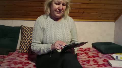 Nikole1 online show from February 8, 11:01 am