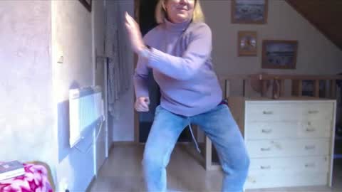 Nikole1 online show from November 21, 11:20 am