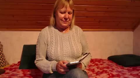 Snapshot of nikole111 chatting on May 3, 2:34 pm Nikole1 online show from May 3, 2:34 pm