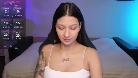 Snapshot of nikolgoldy chatting on November 8, 2:12 am Niky online show from November 8, 2:12 am