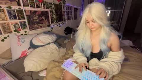 nikoli_naw online show from October 11, 9:13 pm