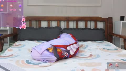 Snapshot of nikompell chatting on January 4, 5:27 am niko online show from January 4, 5:27 am