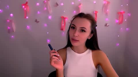 Snapshot of nikonara_ chatting on May 22, 11:38 am nikonara_ online show from May 22, 11:38 am