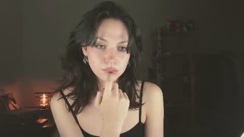 Snapshot of niky_jess chatting on June 22, 8:17 pm Veronica online show from June 22, 8:17 pm