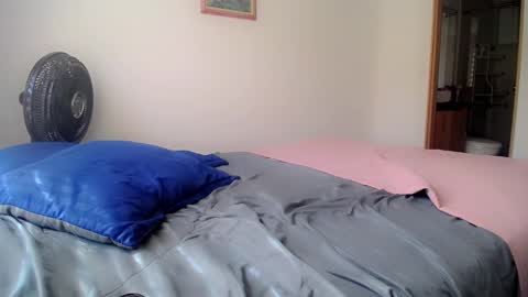 nila online show from February 9, 7:52 pm