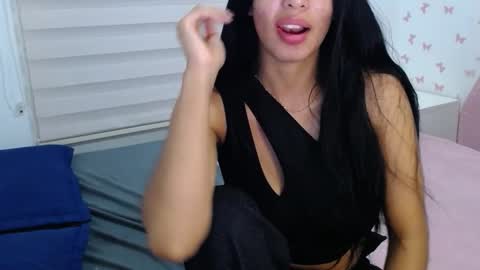 nila online show from November 5, 2:22 am