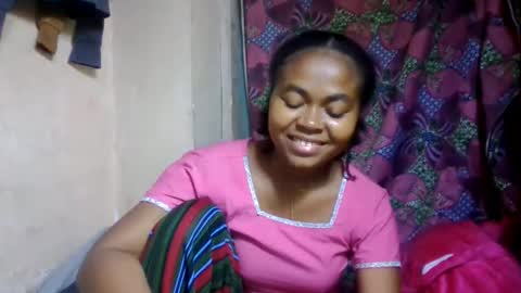 Snapshot of nilahmarie chatting on May 25, 6:14 pm nilah online show from May 25, 6:14 pm