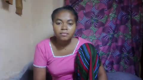 Snapshot of nilahmarie chatting on June 3, 12:08 pm nilah online show from June 3, 12:08 pm