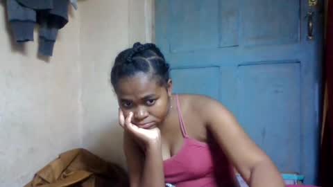 nilah online show from July 29, 3:54 pm