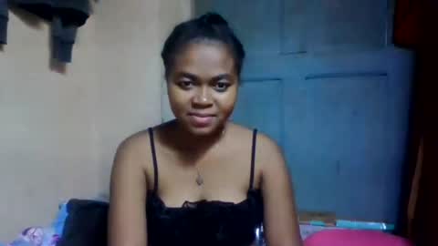 nilah online show from July 30, 9:08 am