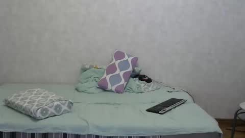 Snapshot of nilko80 chatting on December 13, 8:15 pm nilko80 online show from December 13, 8:15 pm