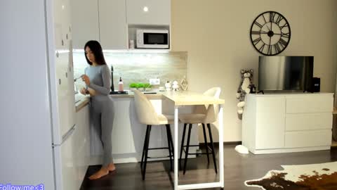 Bella online show from January 8, 10:15 am