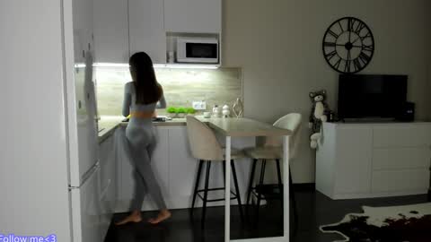 Bella online show from January 13, 7:32 am