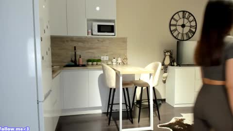 Bella online show from January 20, 11:54 pm